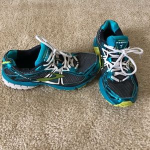 Brooks Ravenna Running Shoes